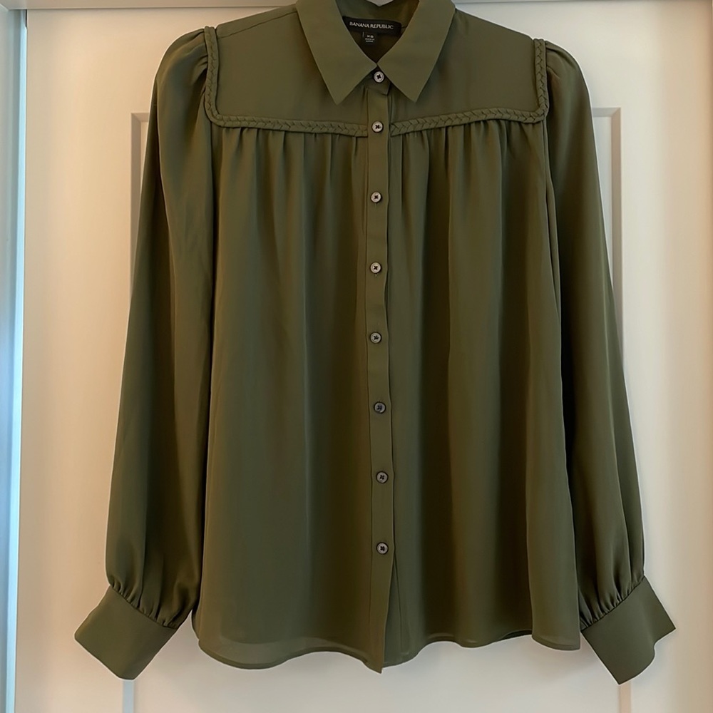 NWOT Banana Republic olive blouse